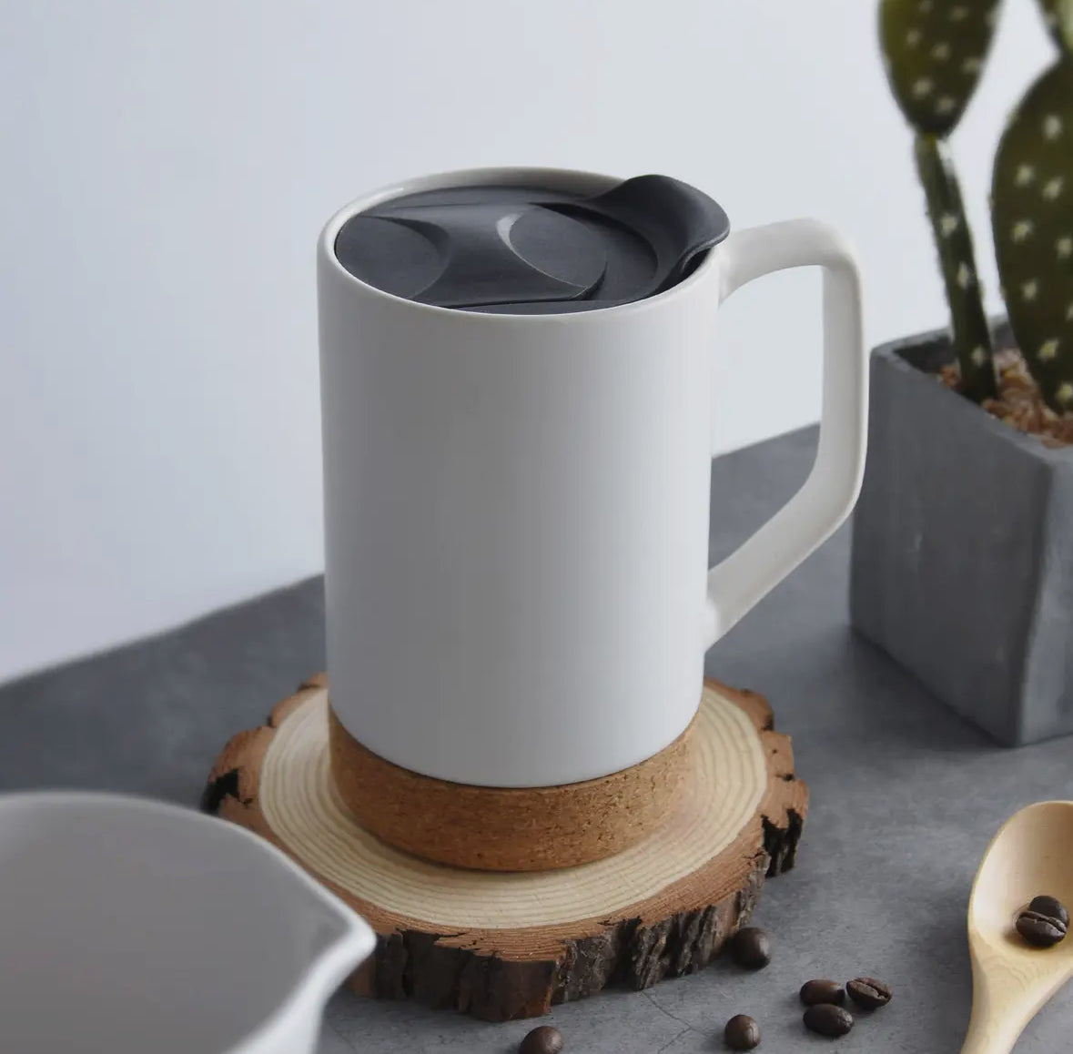 Large Coffee Mug with Lid & Removable Cork Base